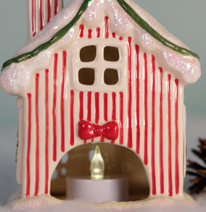 HELLO KITTY CHRISTMAS CANDLE HOUSE