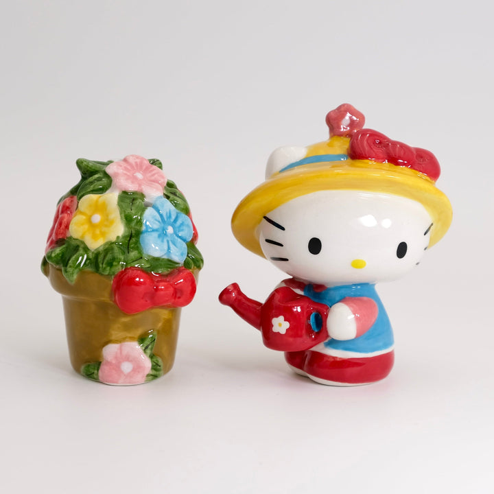 Hello Kitty Garden S&P Set