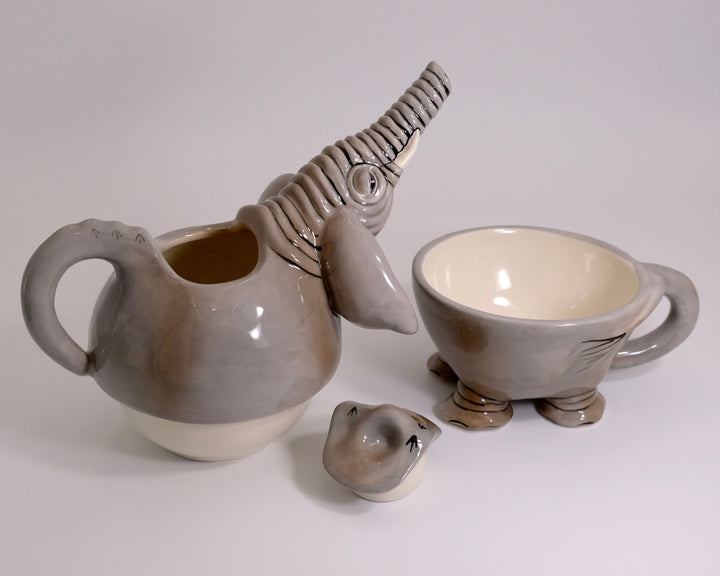 ELEPHANT TEAPOT FOR ONE