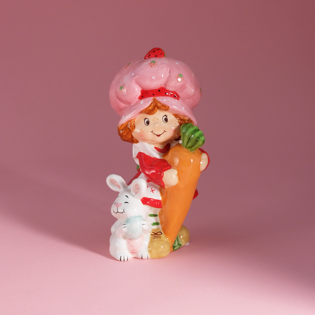 Strawberry Shortcake Carrots for Days Figurine