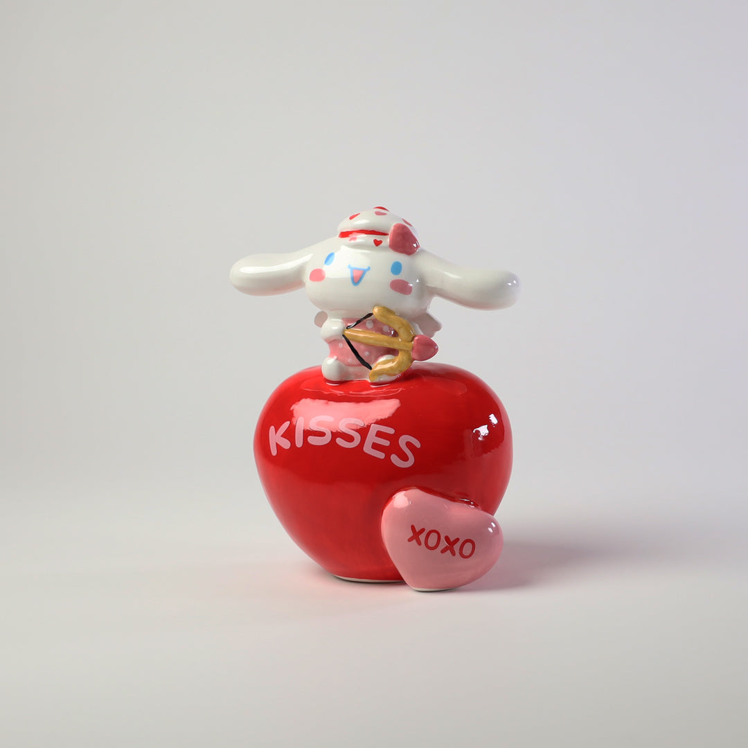 Cinnamoroll Kisses Figurine