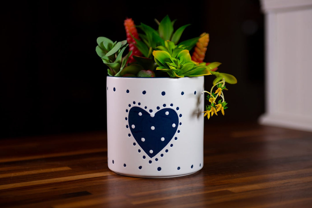 Country Heart Flower Pot