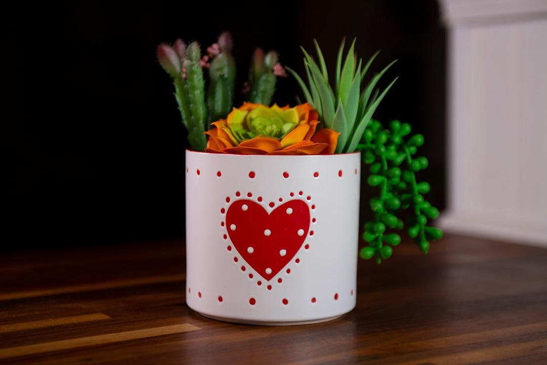 Red Country Heart Flower Pot