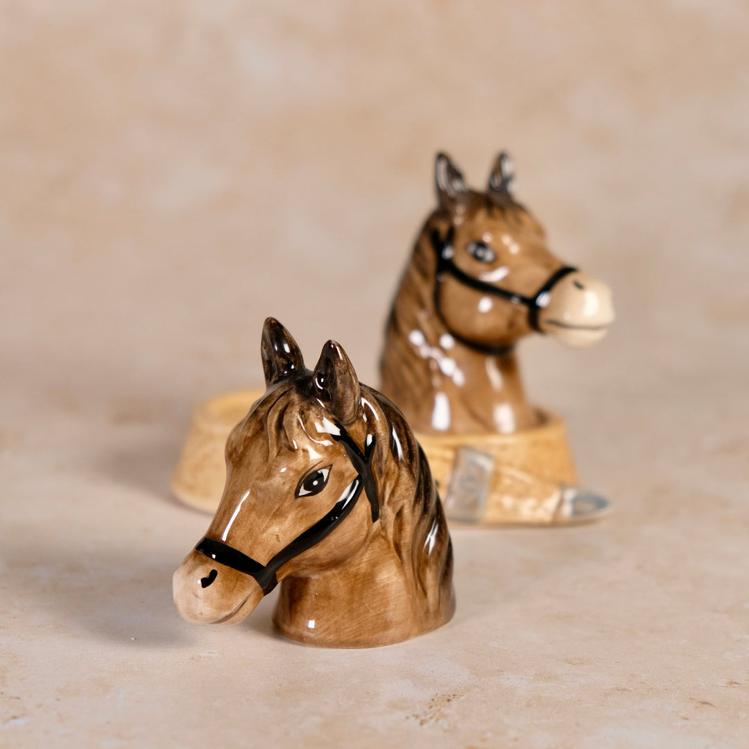 HORSES ON STAND SALT & PEPPER SET