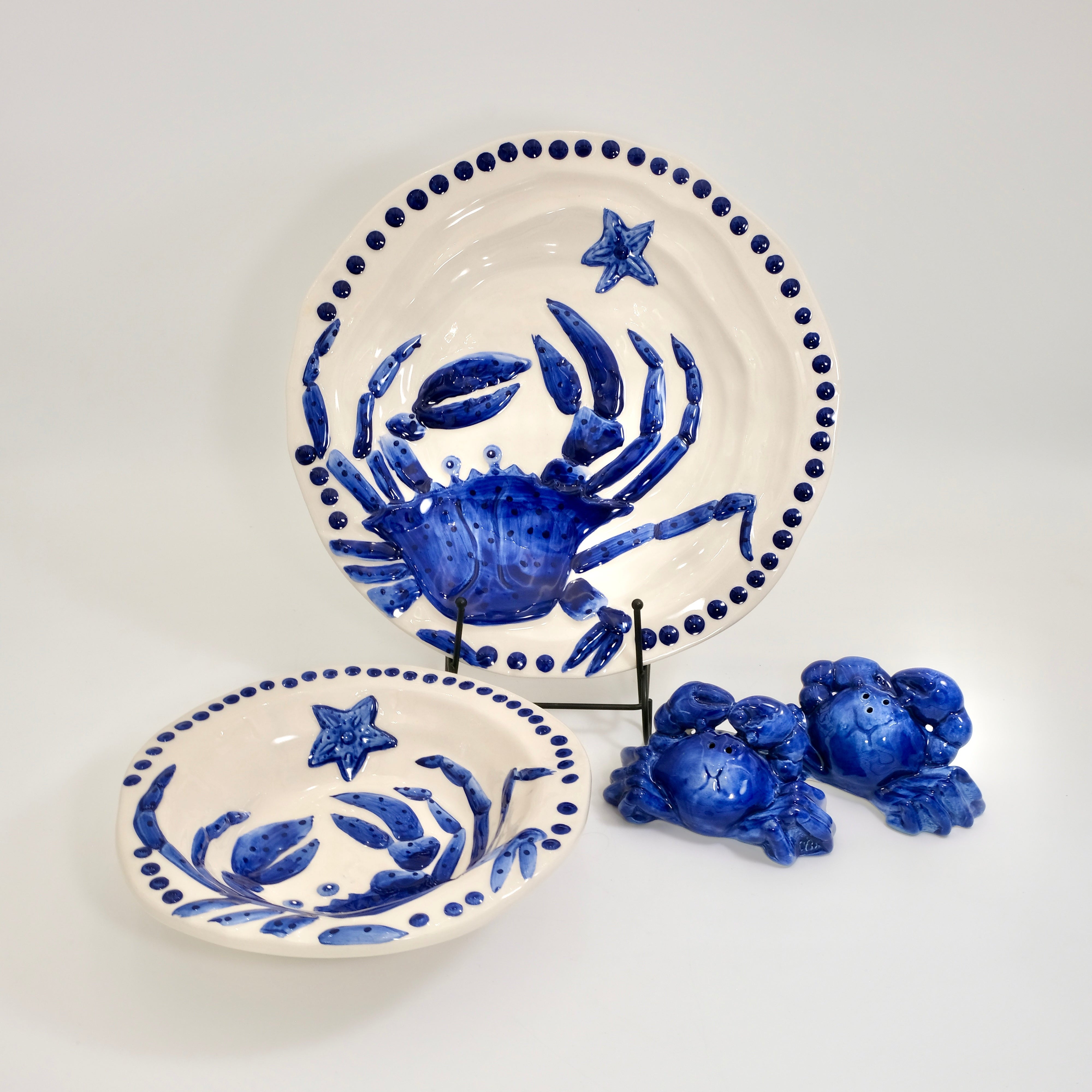 Magic Sea Crab Dinner Plate (Cobalt) | 20+ Years Craft