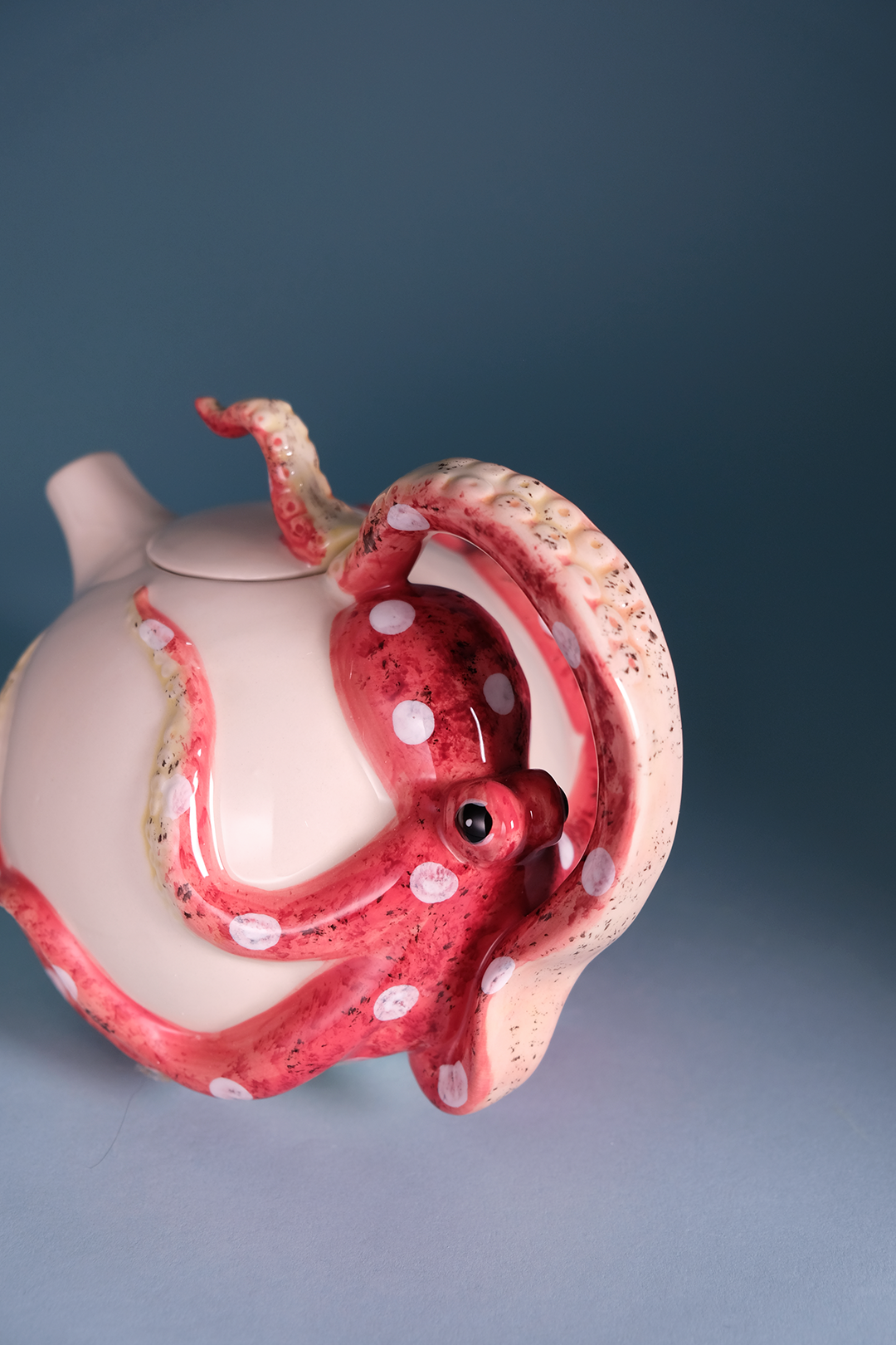Red Circular Octopus Teapot