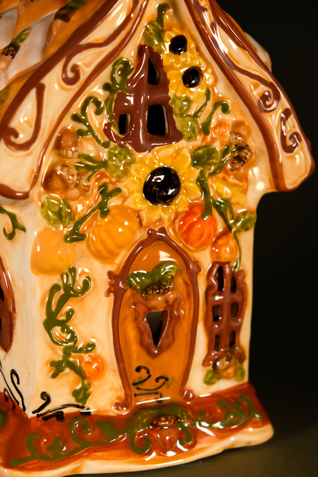 Clayworks Pumpkin Spice Cottage Candle House