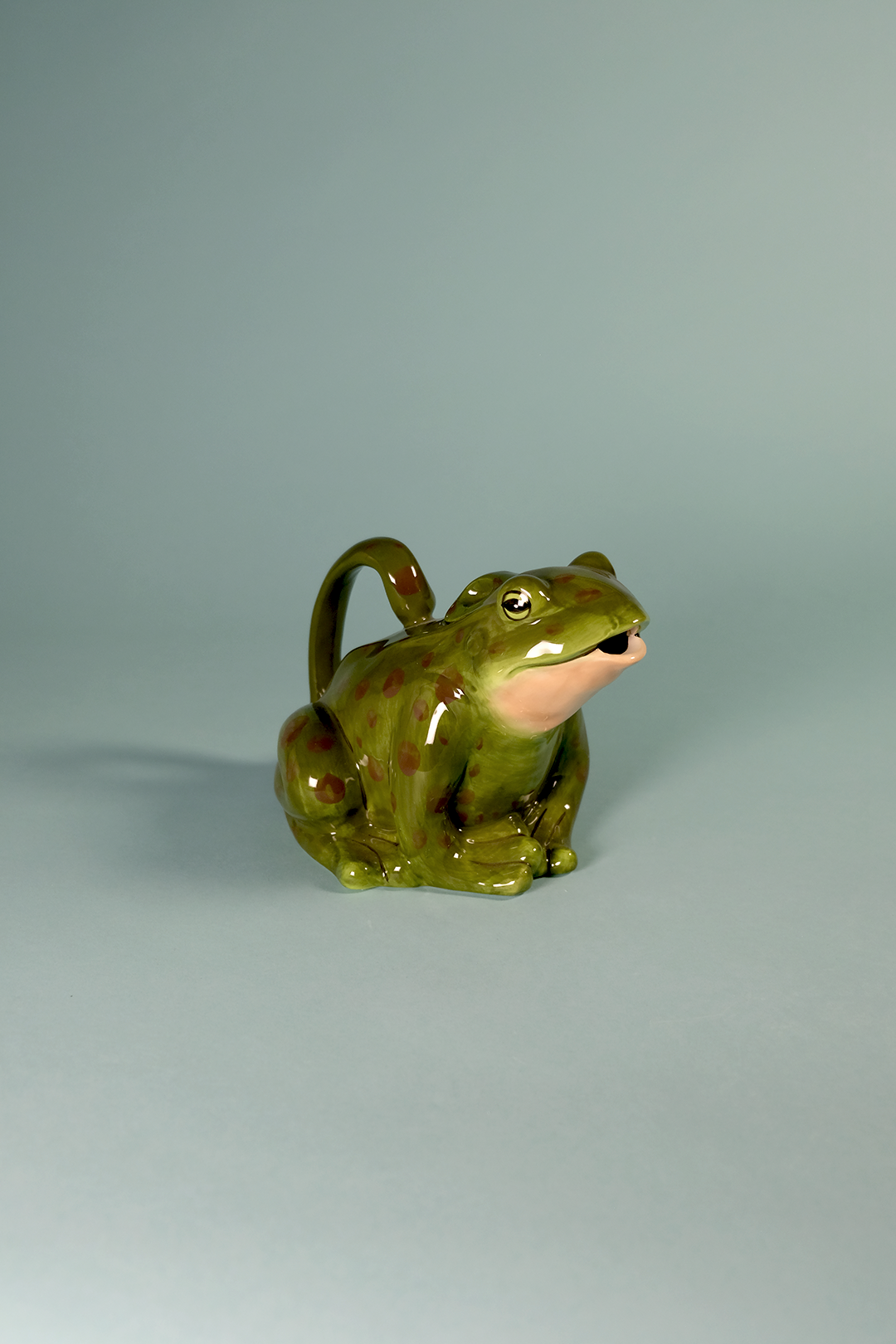 Green Frog Teapot