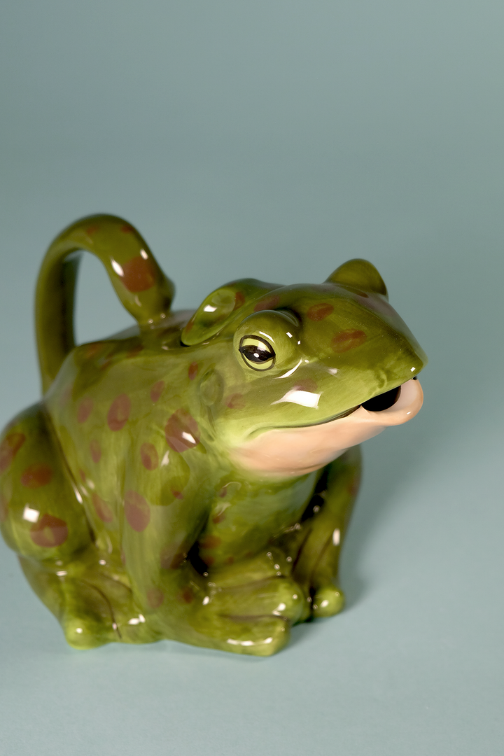 Green Frog Teapot