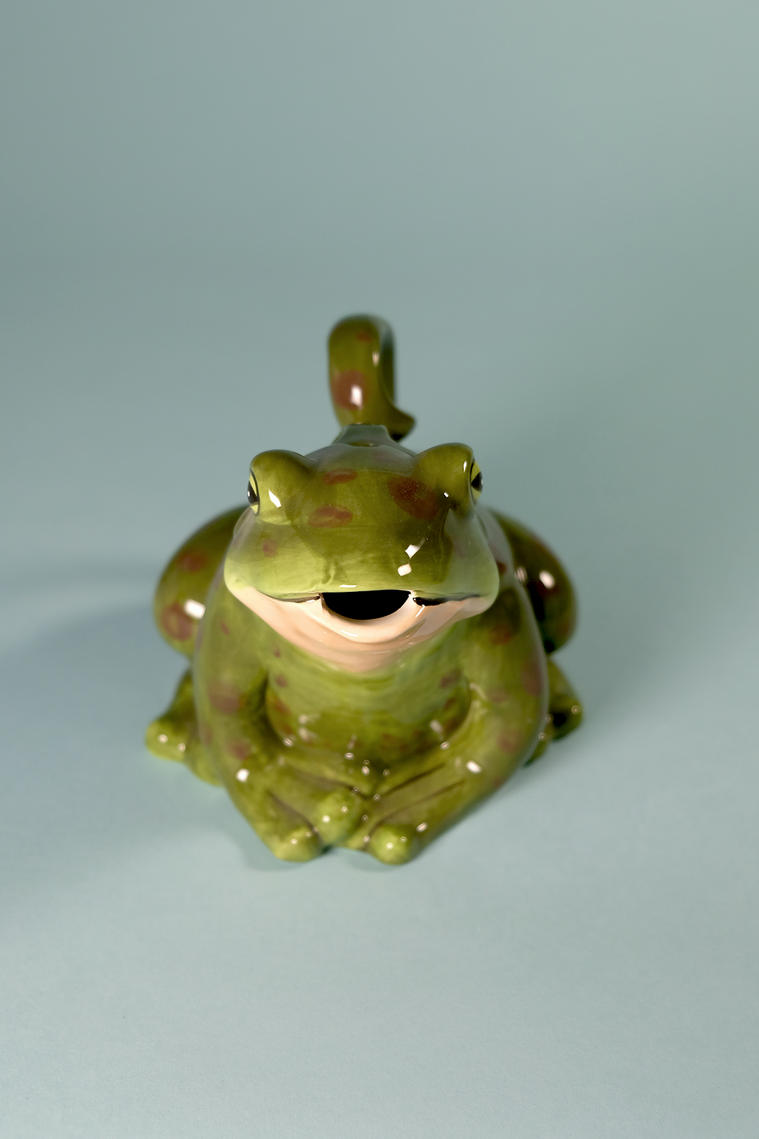 Green Frog Teapot