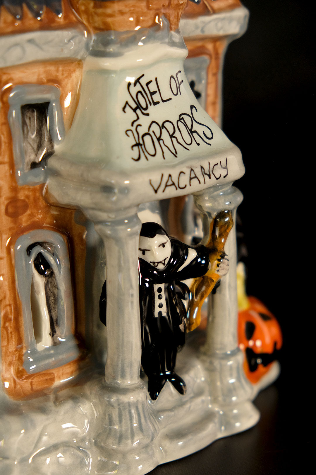 Hotel of Horrors Candle House