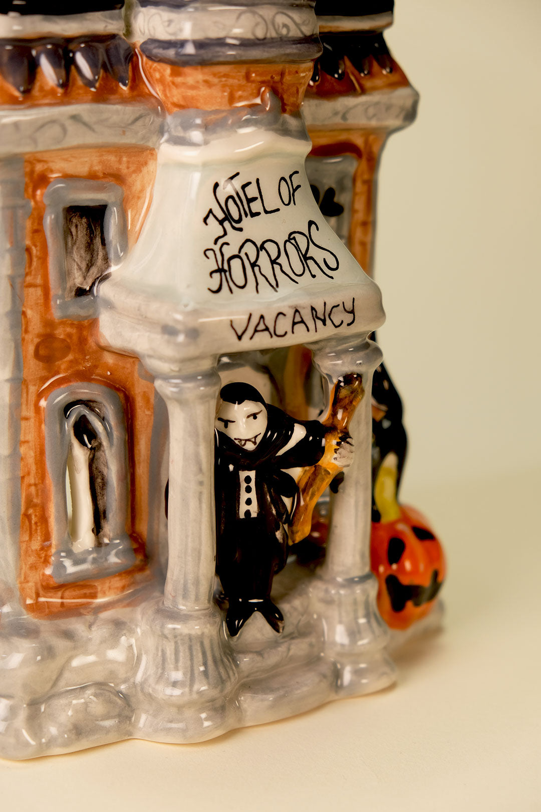 Hotel of Horrors Candle House