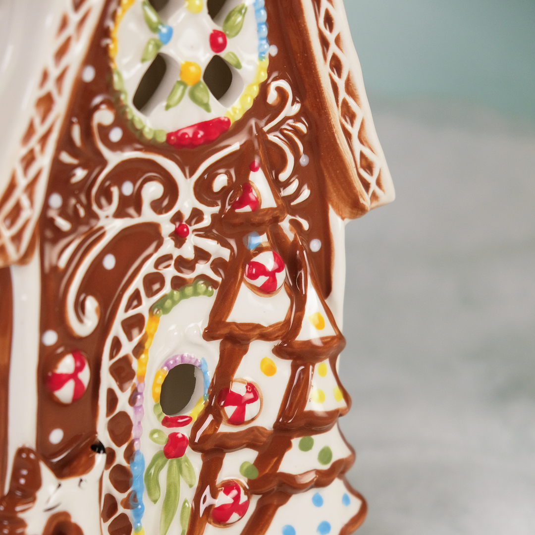 Gingerbread Candle House