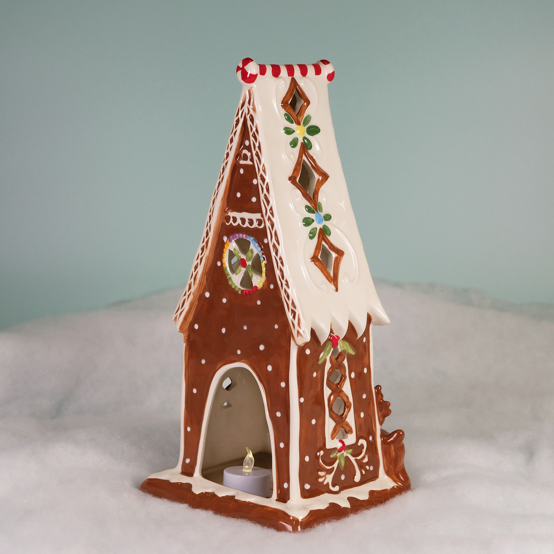 Gingerbread Candle House