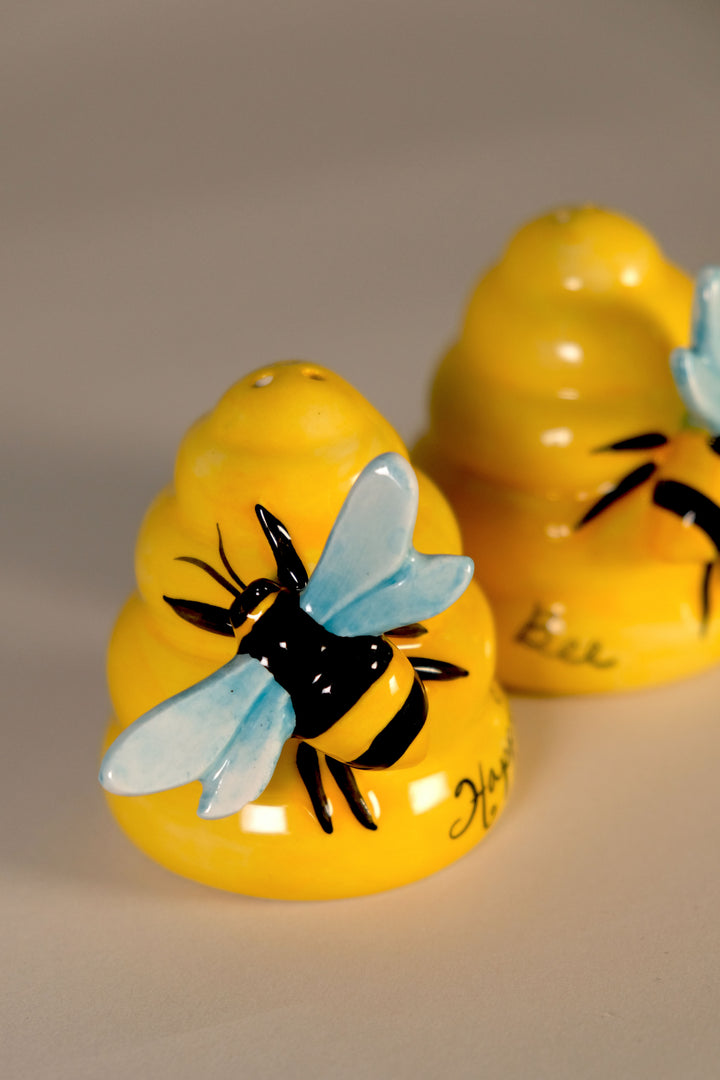 Happy Bee Salt & Pepper Set