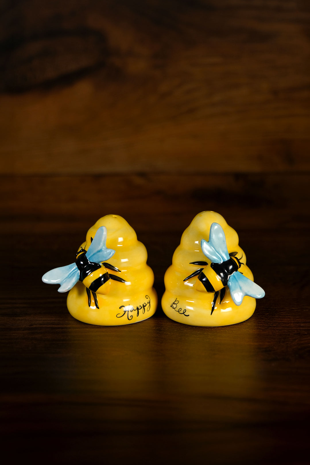 Happy Bee Salt & Pepper Set