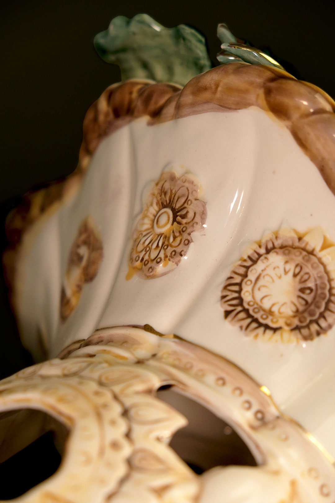 Bountiful Thanksgiving Cornucopia Tealight Holder