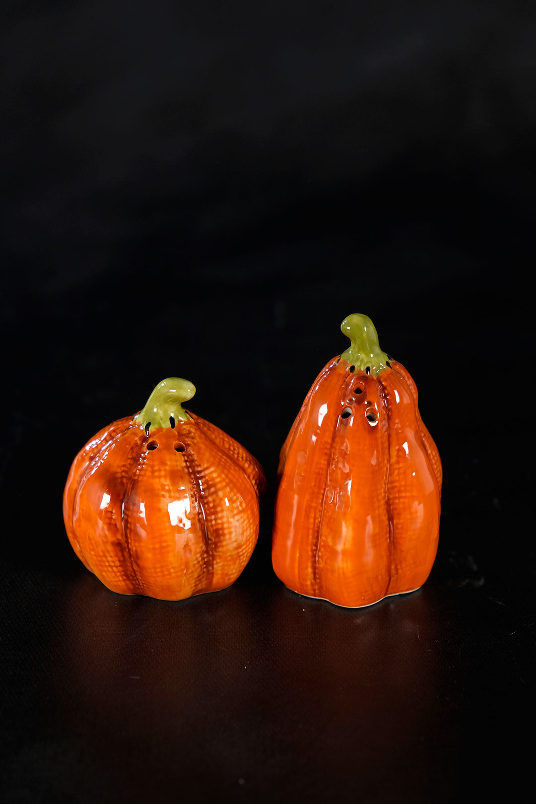 Stitched Pumpkin Salt & Pepper Set