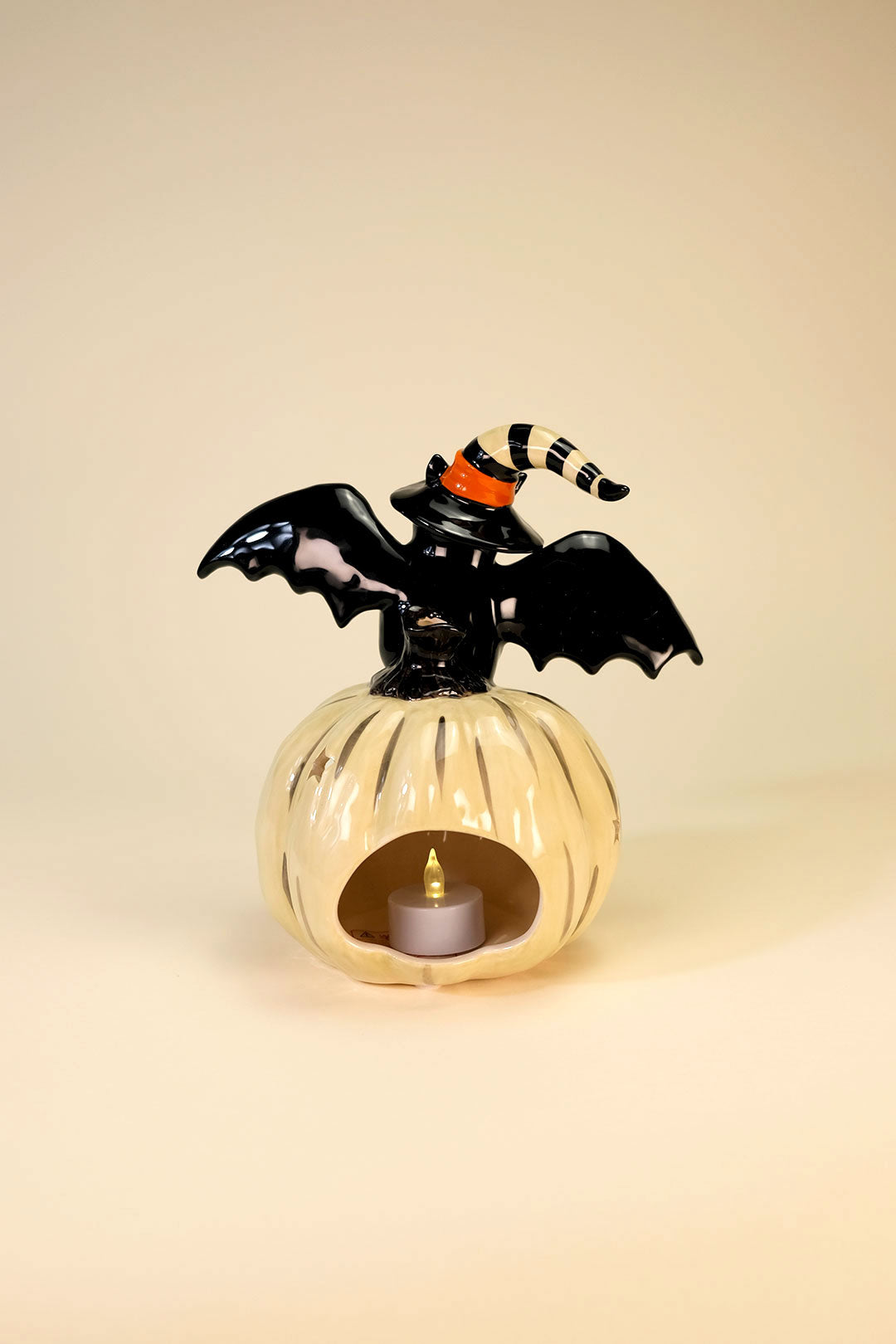 Bat on Gray Pumpkin Pumpkin Tealight Holder