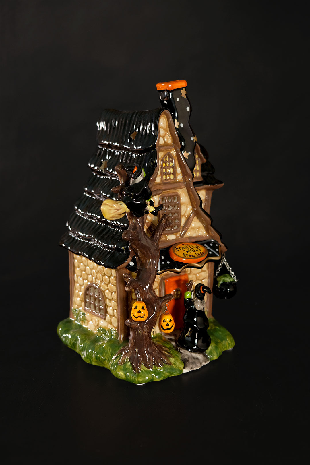 Witches Brew Pub Candle House