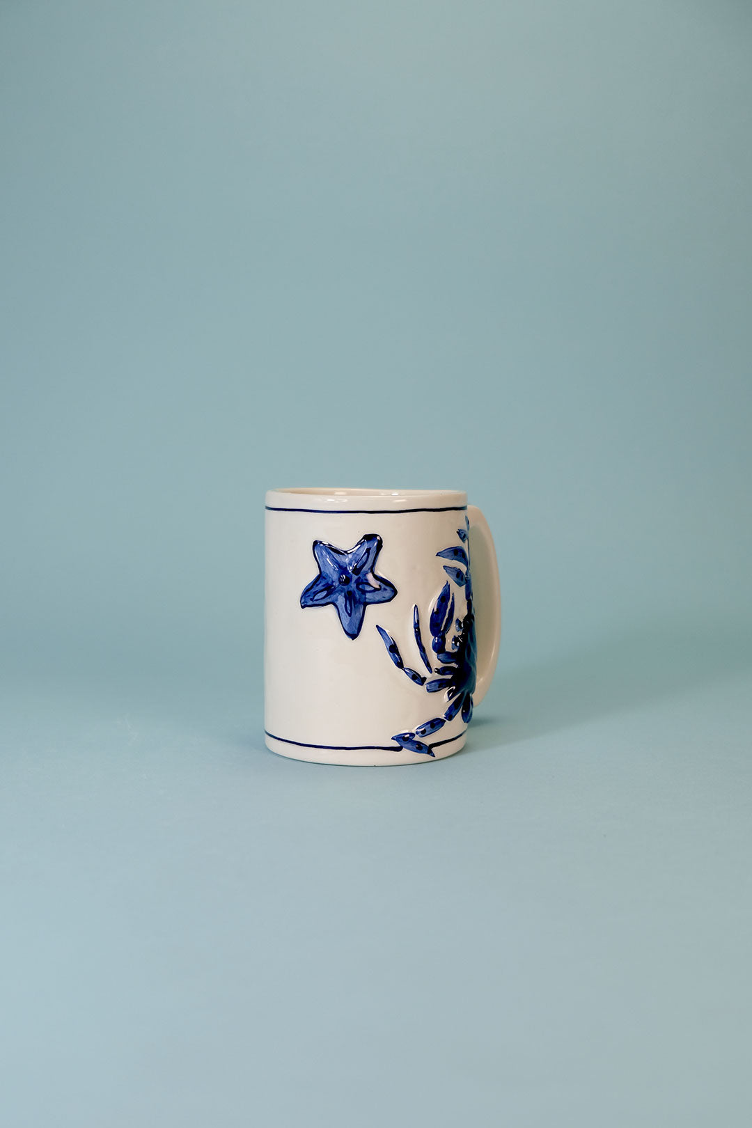 MAGIC SEA CRAB MUG - COBALT BLUE