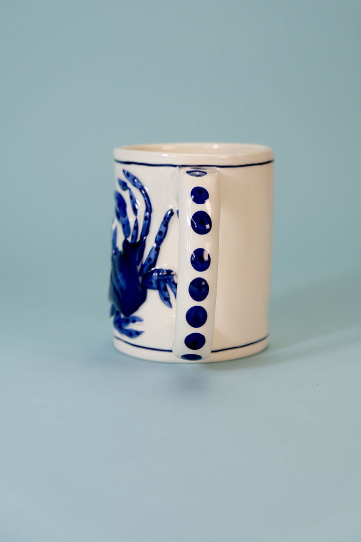 MAGIC SEA CRAB MUG - COBALT BLUE