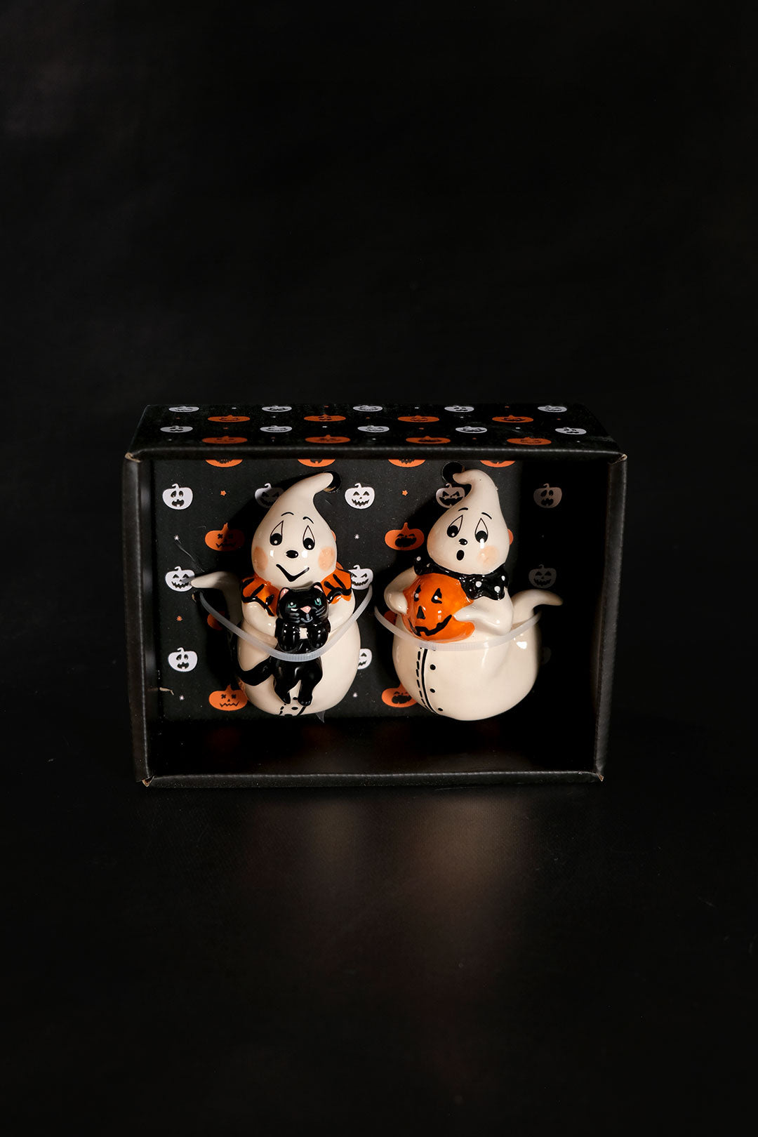 Spooky Ghosts Salt & Pepper Set