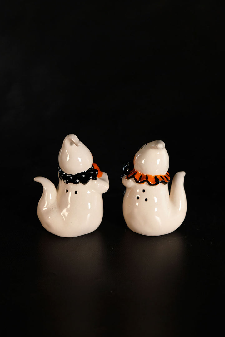 Spooky Ghosts Salt & Pepper Set