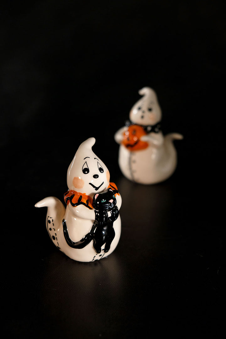 Spooky Ghosts Salt & Pepper Set