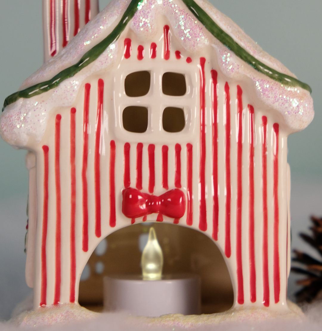 HELLO KITTY CHRISTMAS CANDLE HOUSE