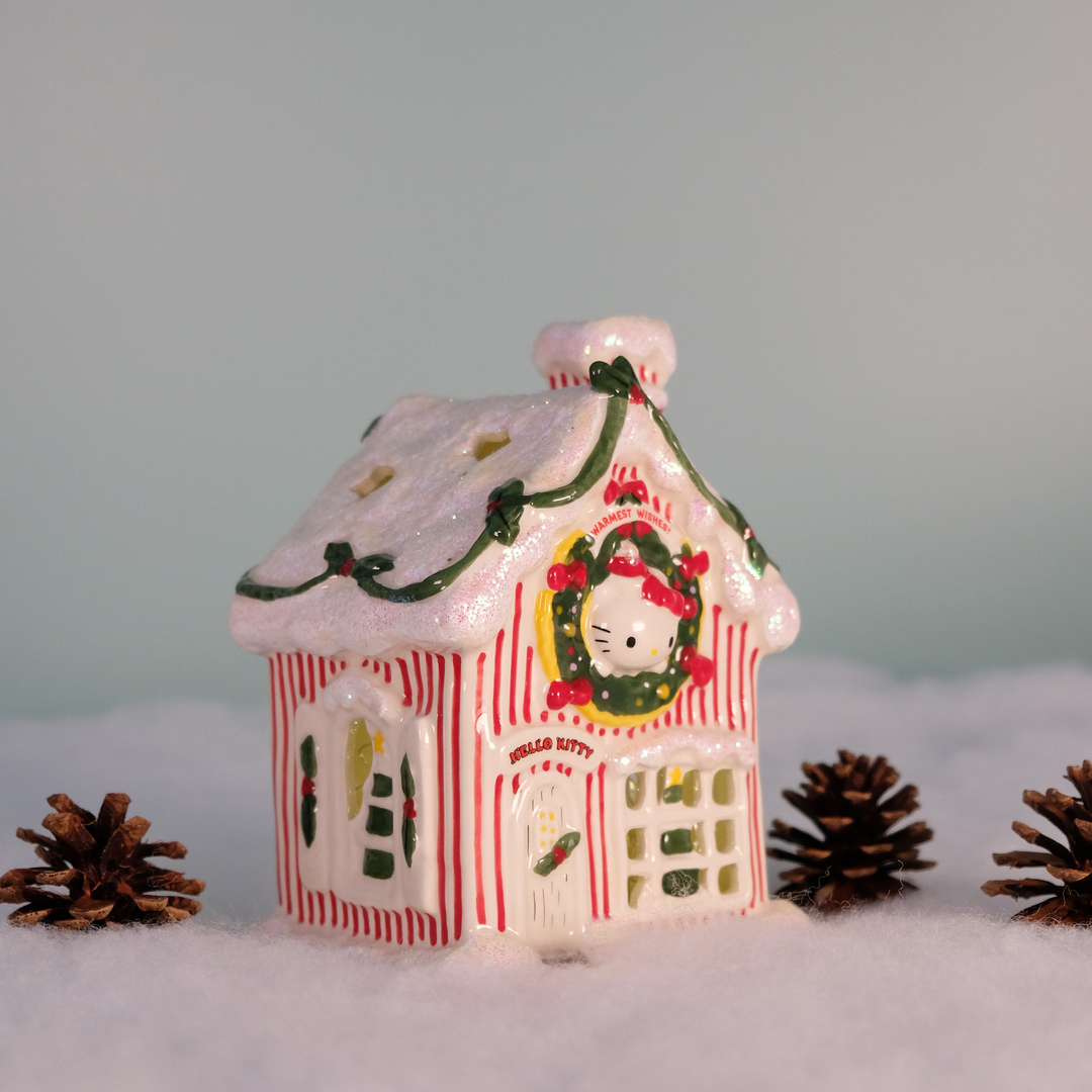 HELLO KITTY CHRISTMAS CANDLE HOUSE