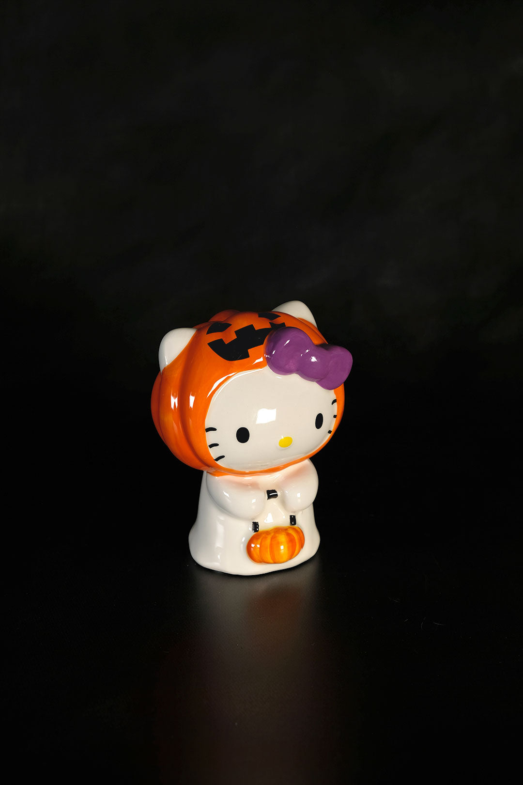 Hello Kitty Trick or Treat Ghost Figurine