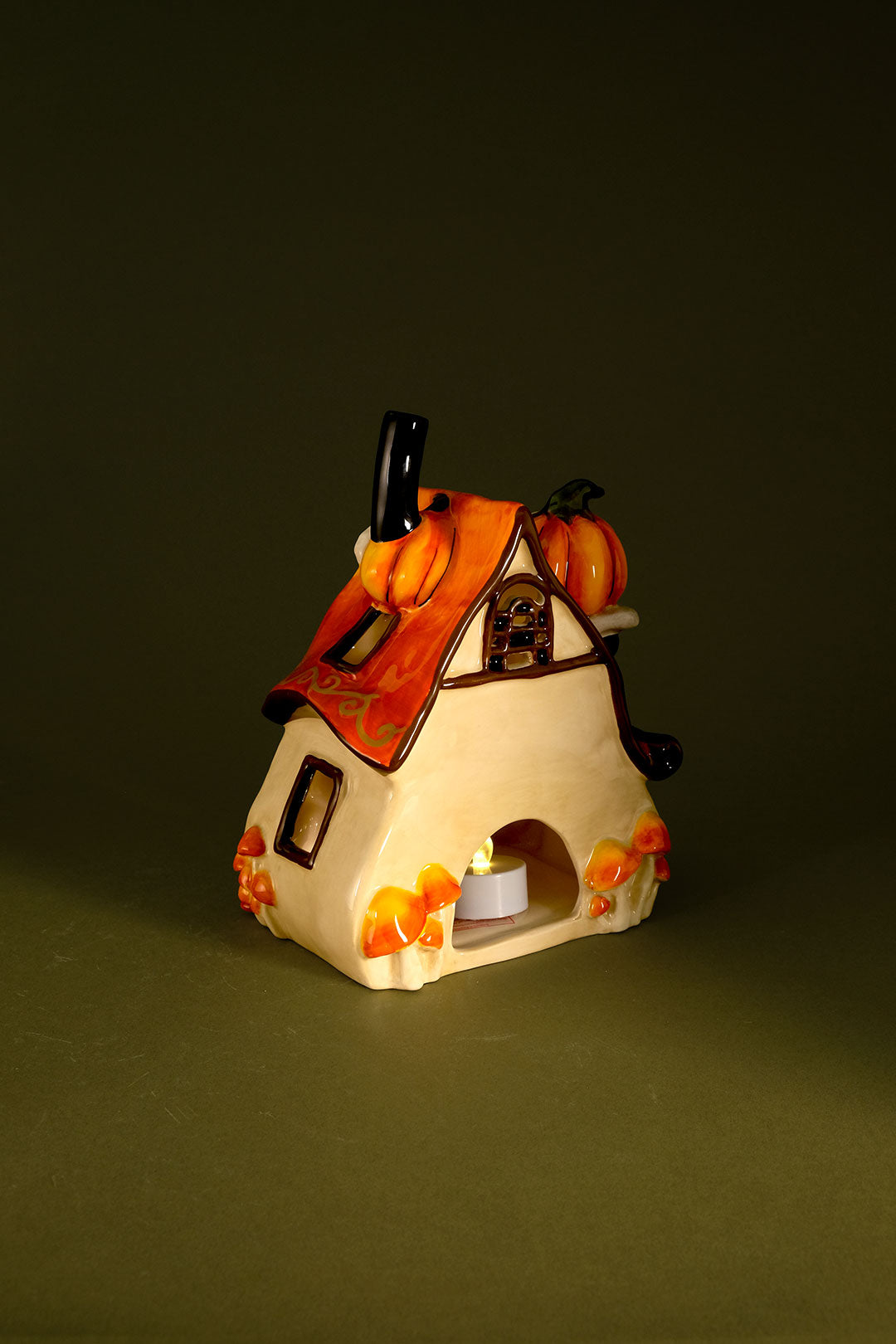 Squirrels Pie Shop Candle House