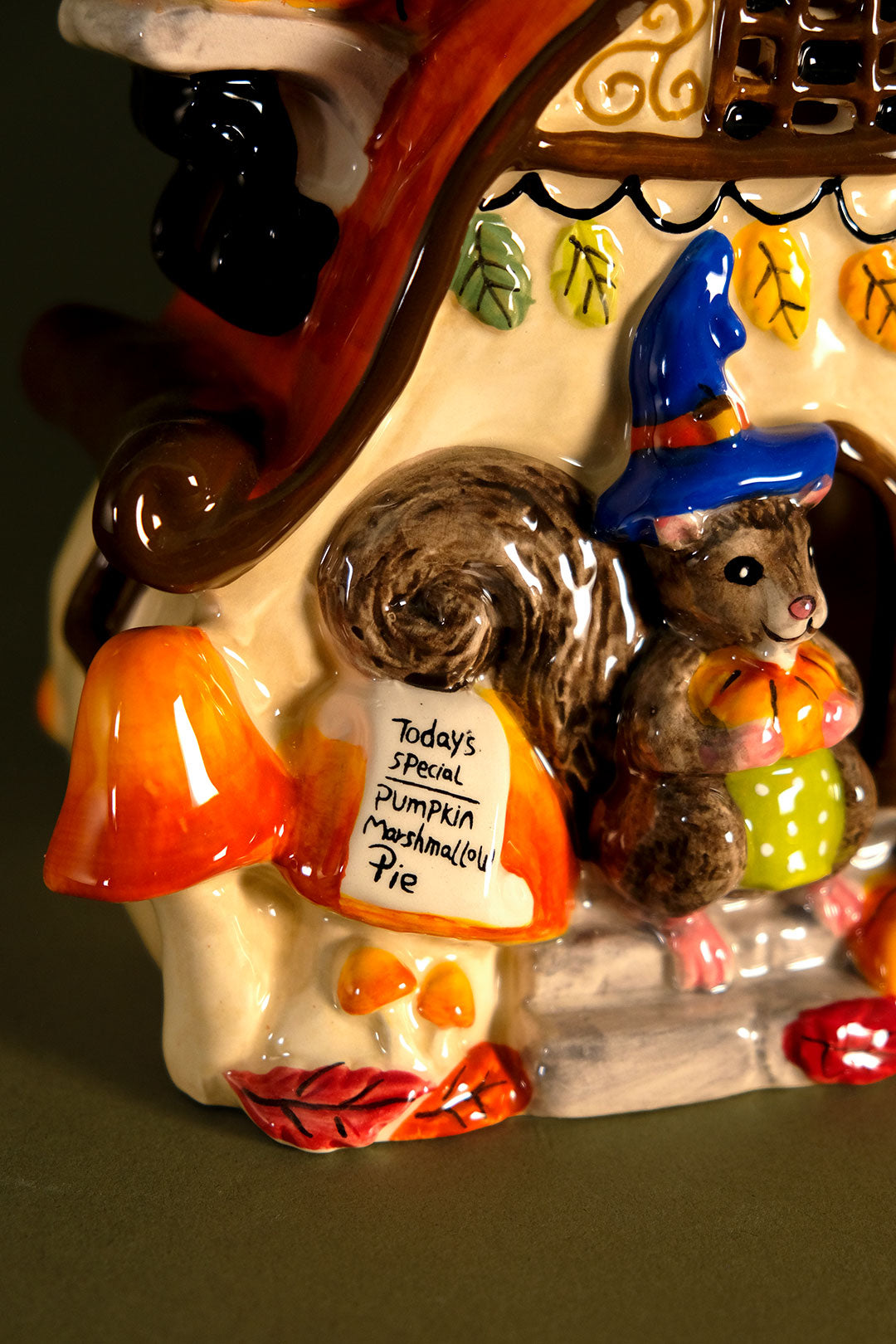 Squirrels Pie Shop Candle House