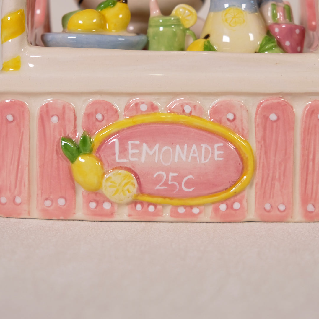 Hello Kitty Lemonade Stand Figurine
