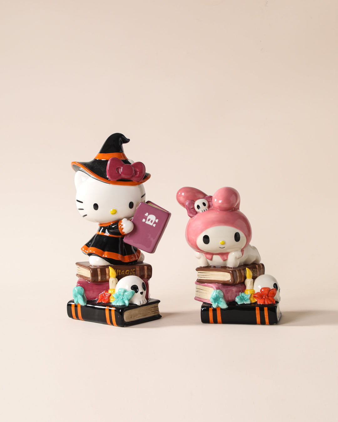 Hello Kitty Spooky Library Figurine