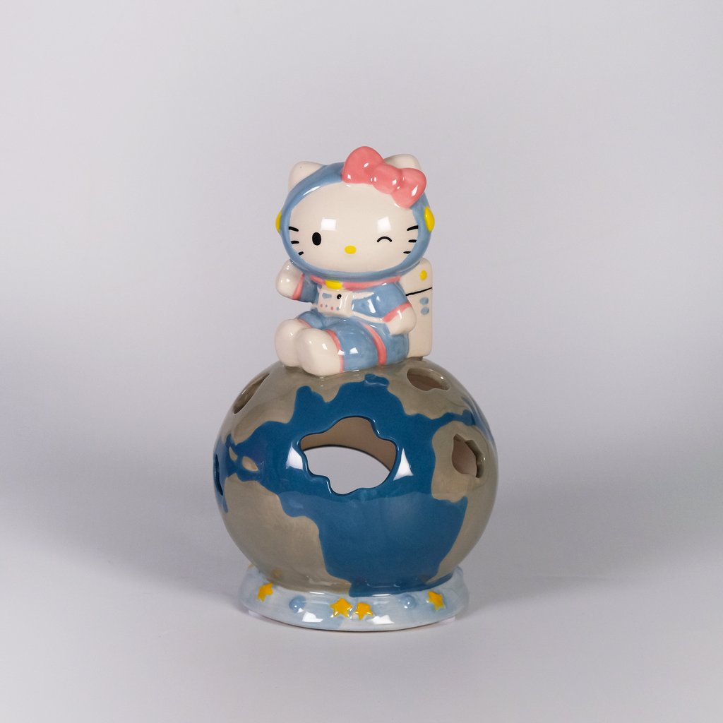 Hello Kitty Earth Explorer Candle House