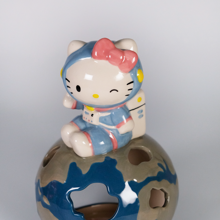 Hello Kitty Earth Explorer Candle House