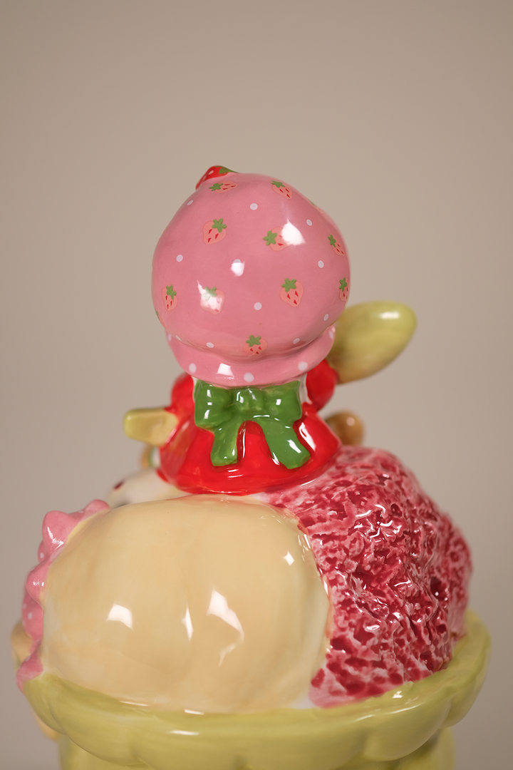 Strawberry Shortcake Sweet Tooth Sunday Figurine