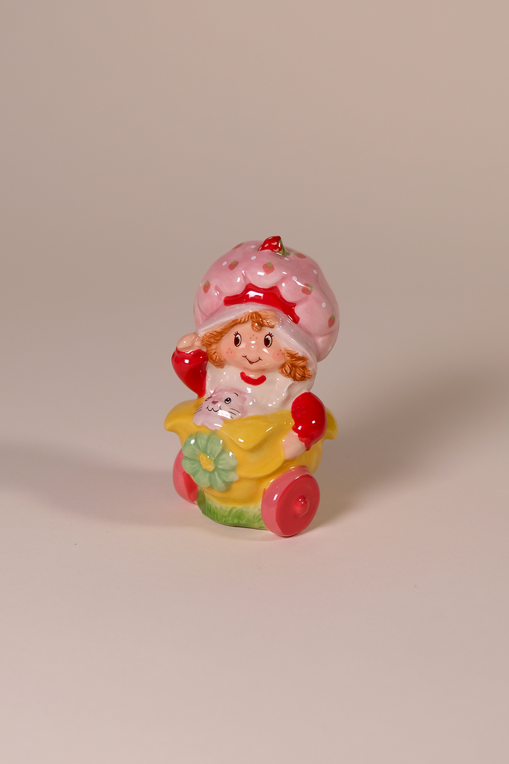 Strawberry Shortcake Snail Sip n' Steep Salt and Pepper Set