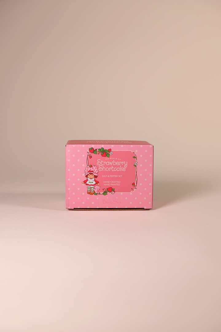 Strawberry Shortcake Purr-fect Knitting Time Salt and Pepper Set