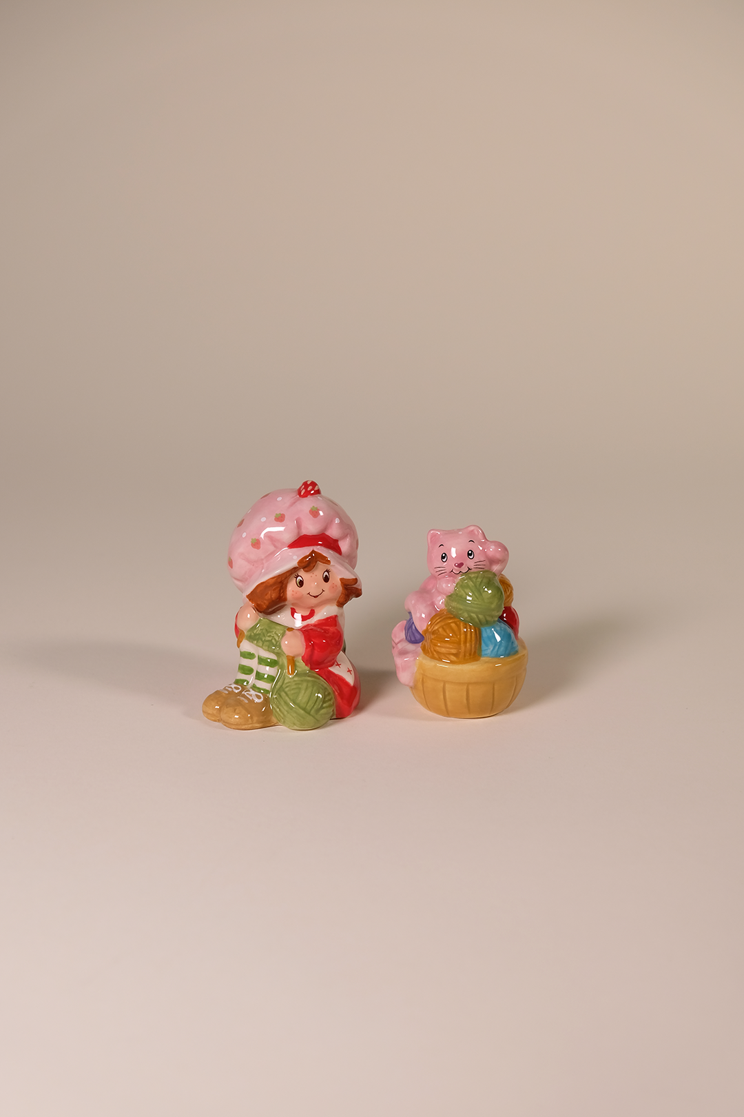 Strawberry Shortcake Purr-fect Knitting Time Salt and Pepper Set