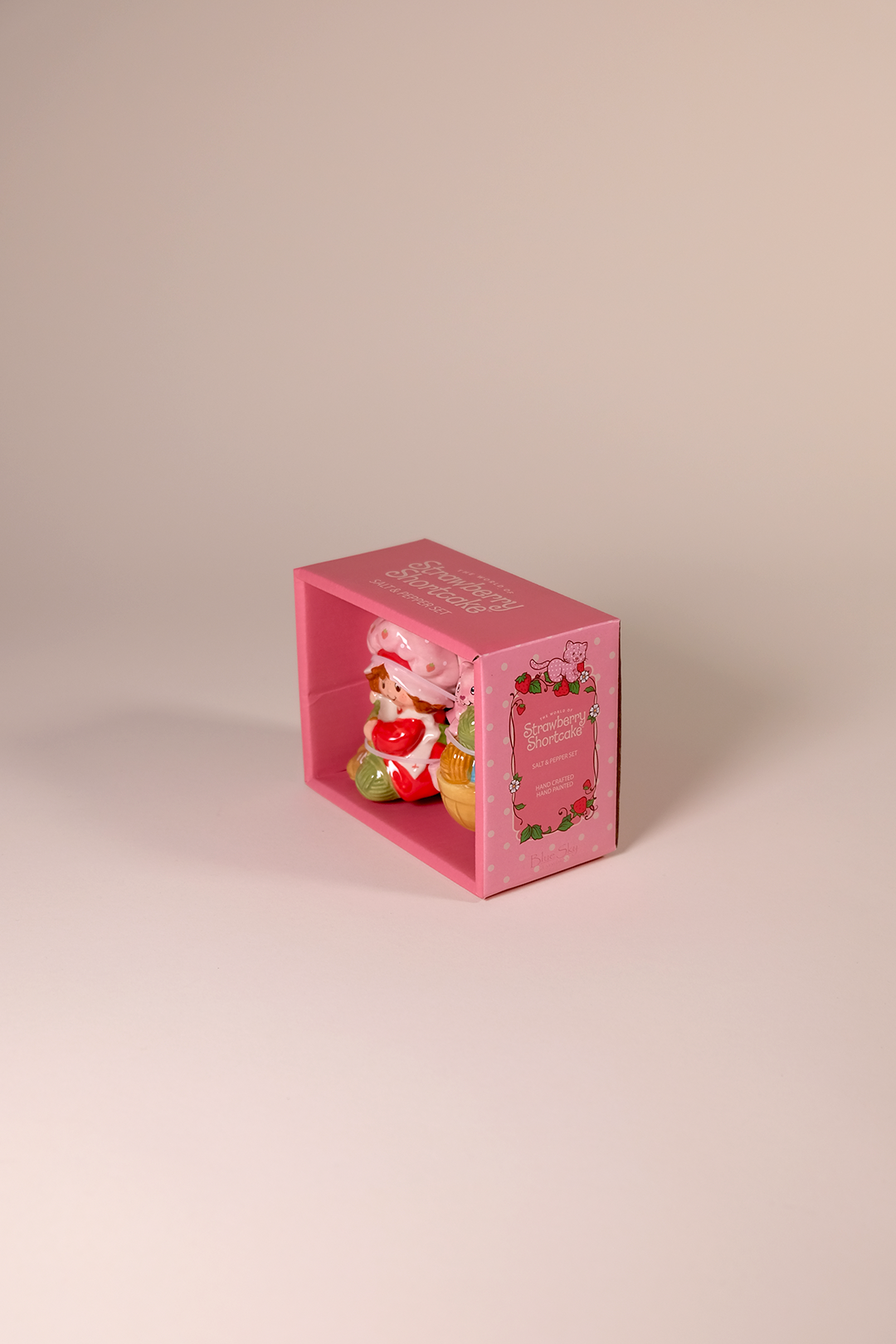 Strawberry Shortcake Purr-fect Knitting Time Salt and Pepper Set