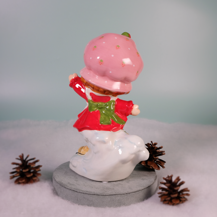 Strawberry Shortcake Skating All the Way Figurine