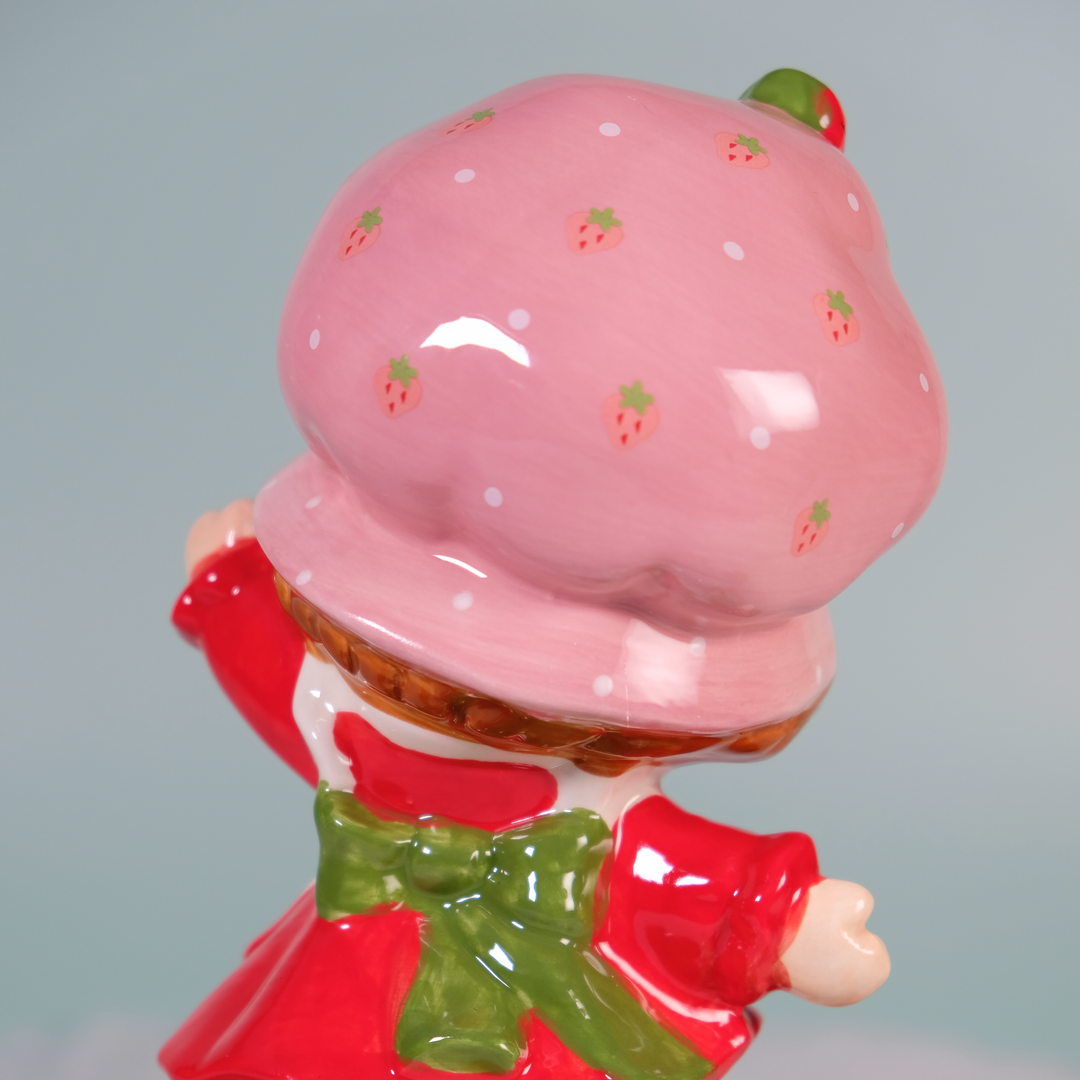 Strawberry Shortcake Skating All the Way Figurine