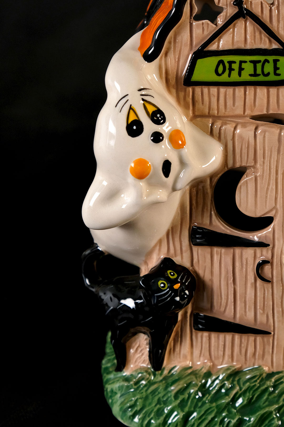 Happy Hunting Candle House