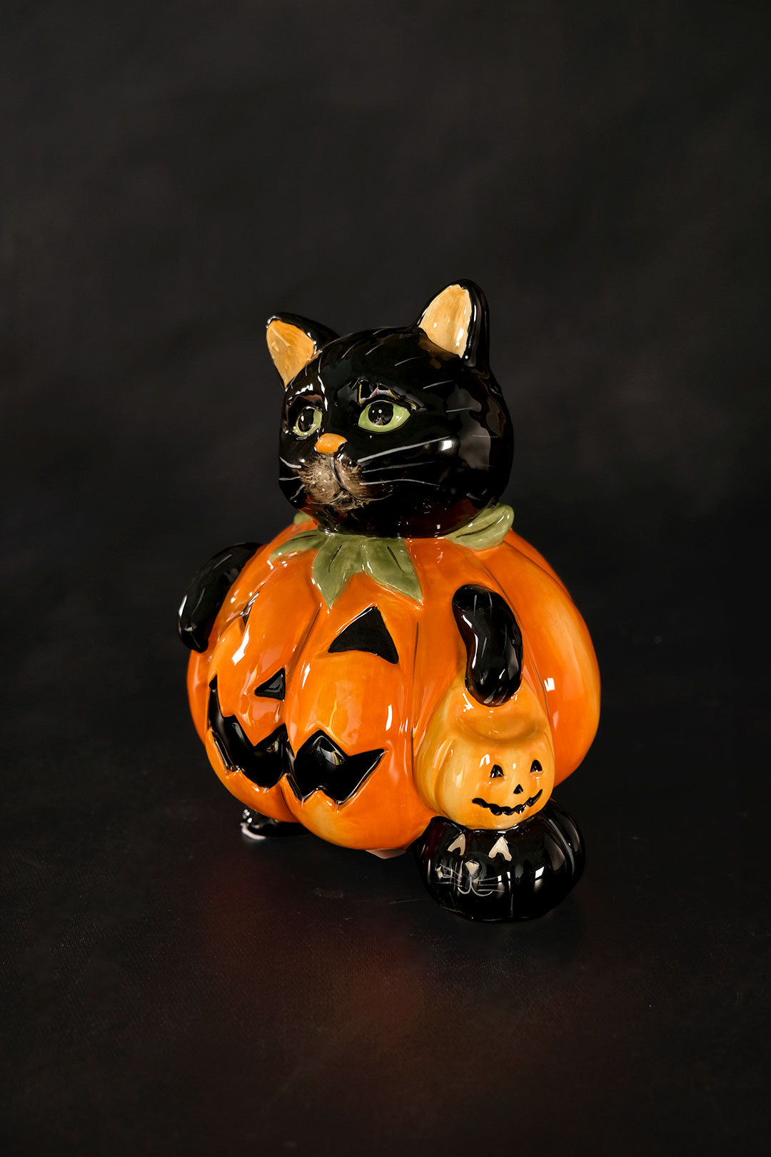 Vintage Halloween Pumpkin Cat Figurine