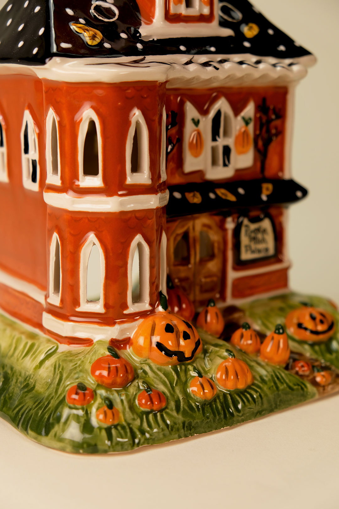 Pumpkin Patch Candle House