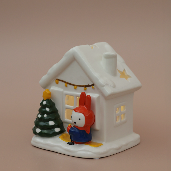 MIFFY SNOWY SKIIING CANDLE HOUSE