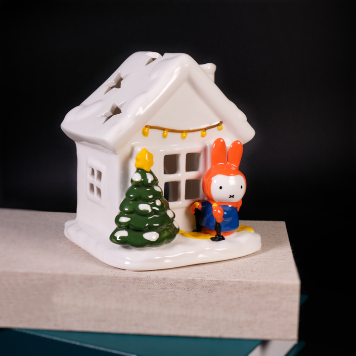 MIFFY SNOWY SKIIING CANDLE HOUSE